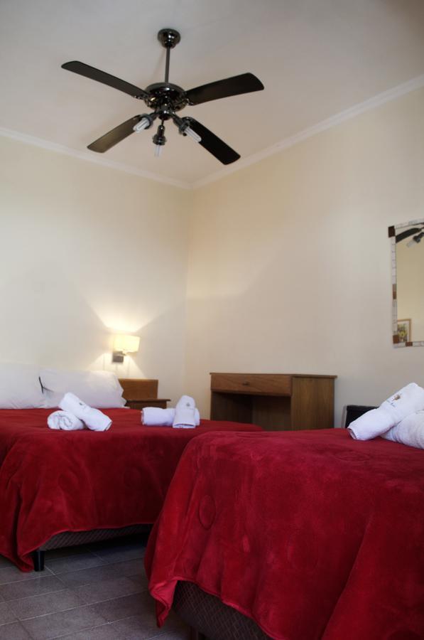 Hosteria Robert Villa Gesell Esterno foto